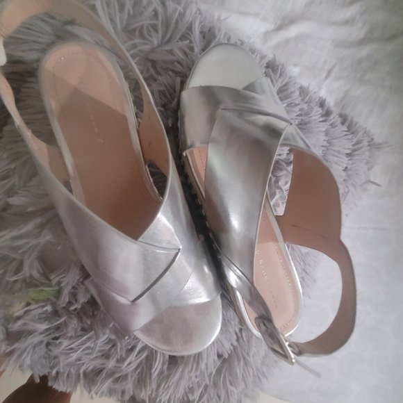 Zara sandals - Picture 2 of 2